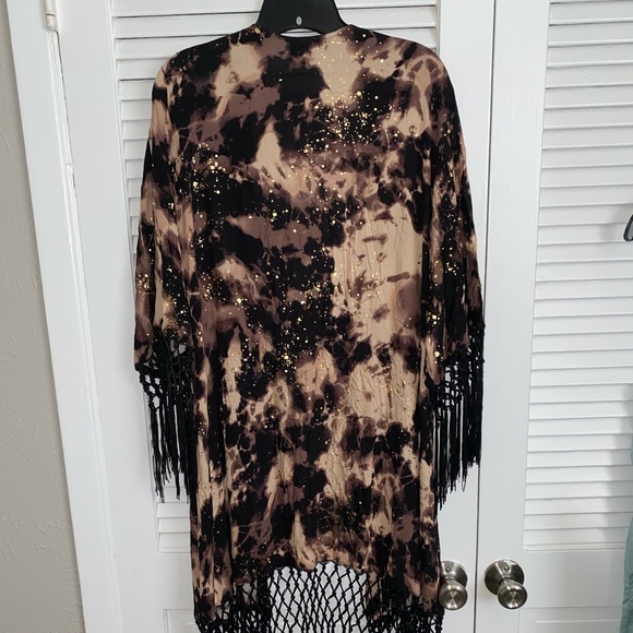 Tie dye fringe Kimono✨ - Picture 2 of 3